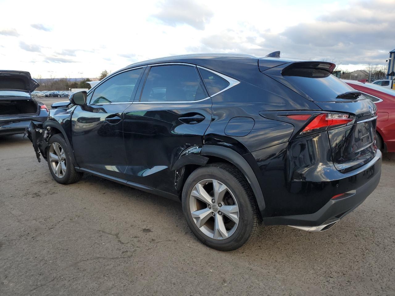 2017 LEXUS NX 200T BA - Фото 2