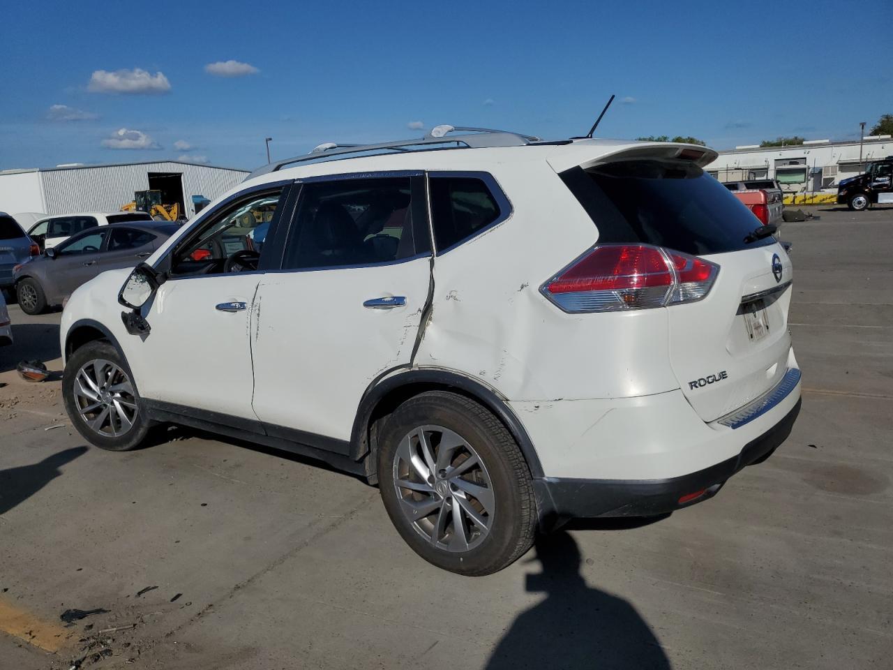 2014 NISSAN ROGUE S - Фото 2