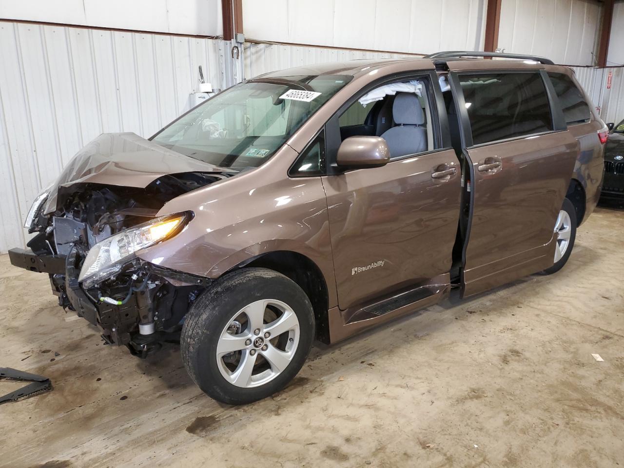 2020 TOYOTA SIENNA LE