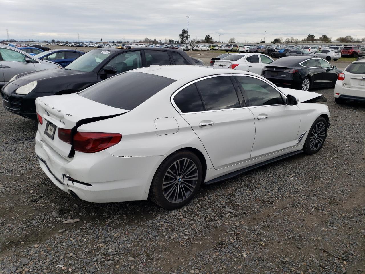 2018 BMW 530 I - Фото 3