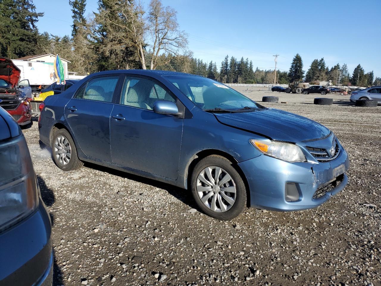 2013 TOYOTA COROLLA BA - Фото 4