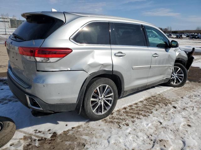 2019 Toyota Highlander Se - Фото 3