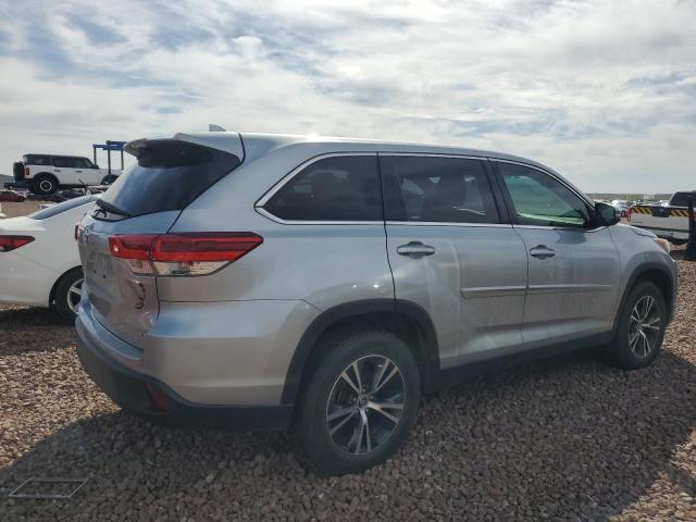 2019 Toyota Highlander Le - Фото 3