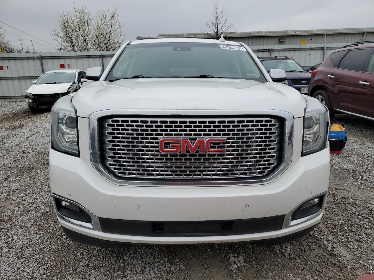 2016 GMC YUKON XL D - Image 5