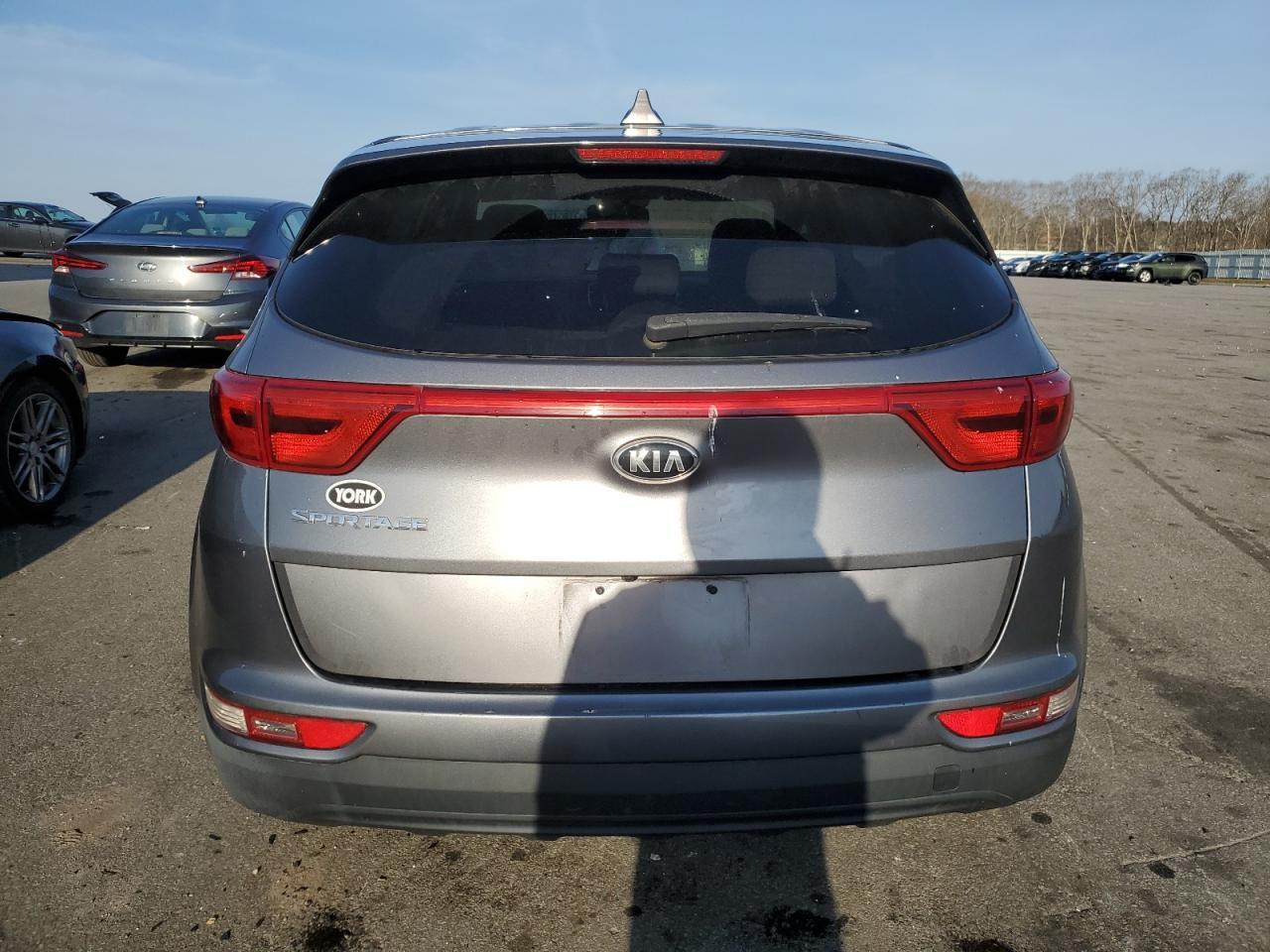 2017 KIA SPORTAGE L - Image 6