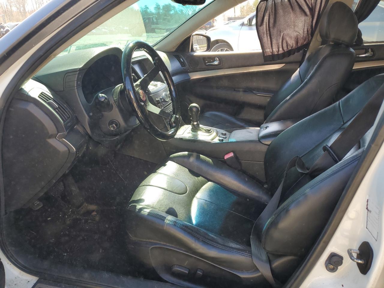 2012 INFINITI G37 - Image 7