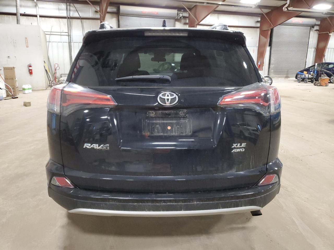 2016 TOYOTA RAV4 XLE - Фото 6
