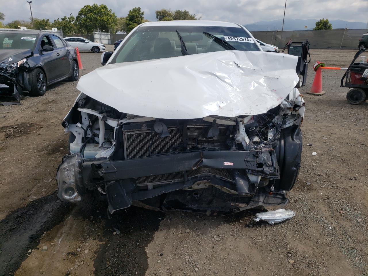 2017 TOYOTA CAMRY LE - Image 5