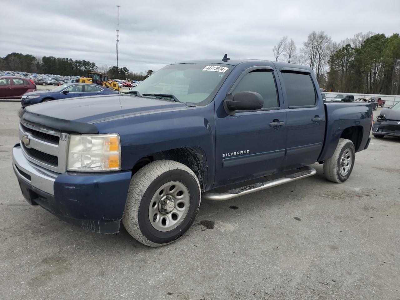 2011 CHEVROLET SILVERADO car image