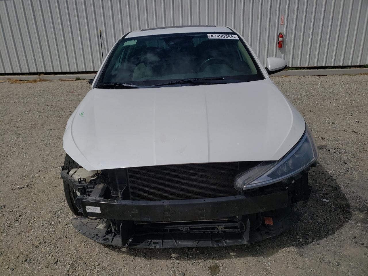 2019 HYUNDAI ELANTRA SE - Image 5