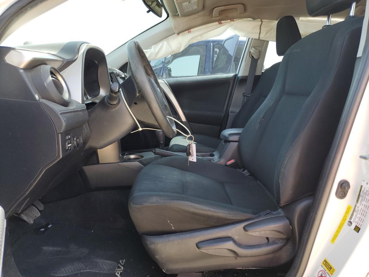 2015 TOYOTA RAV4 LE - Image 7