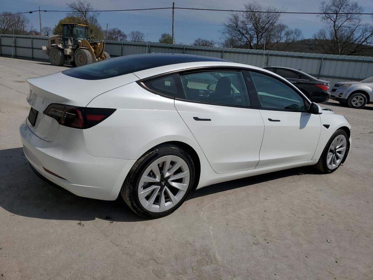 2023 TESLA MODEL 3 - Фото 3