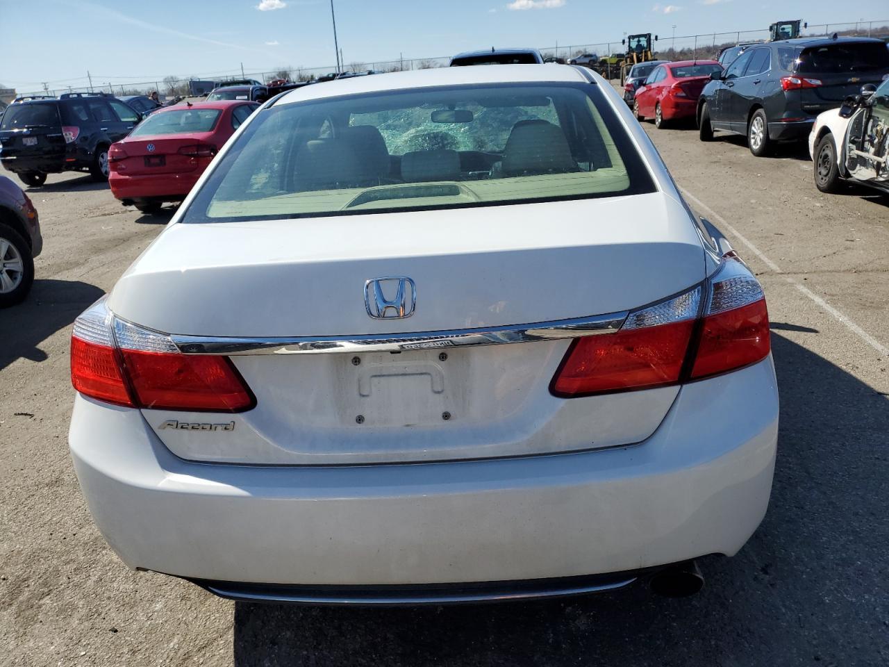 2014 HONDA ACCORD LX - Фото 6