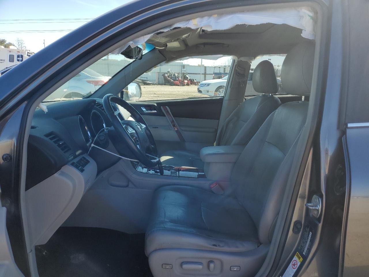 2011 TOYOTA HIGHLANDER - Image 7