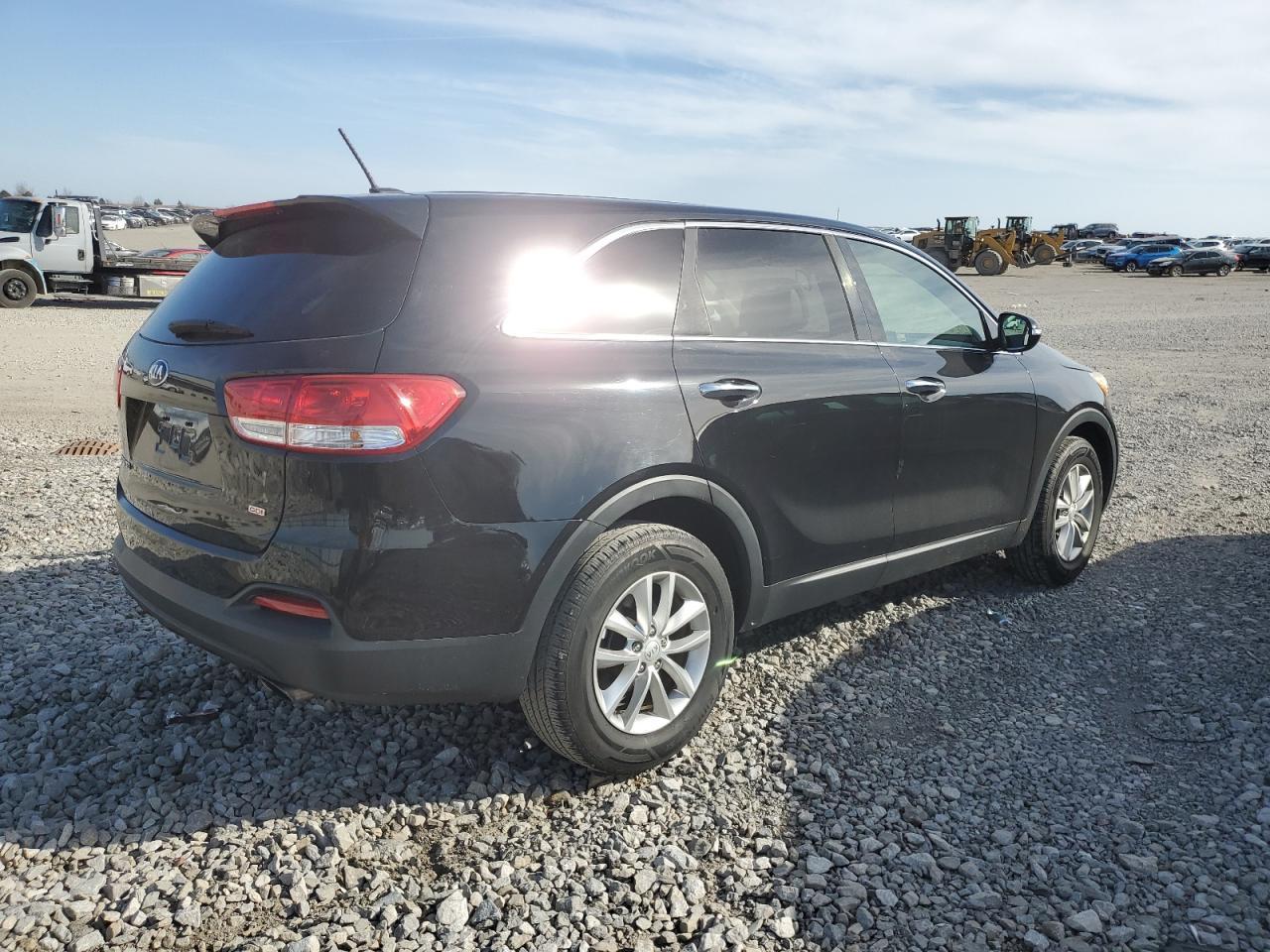 2016 KIA SORENTO LX - Image 3