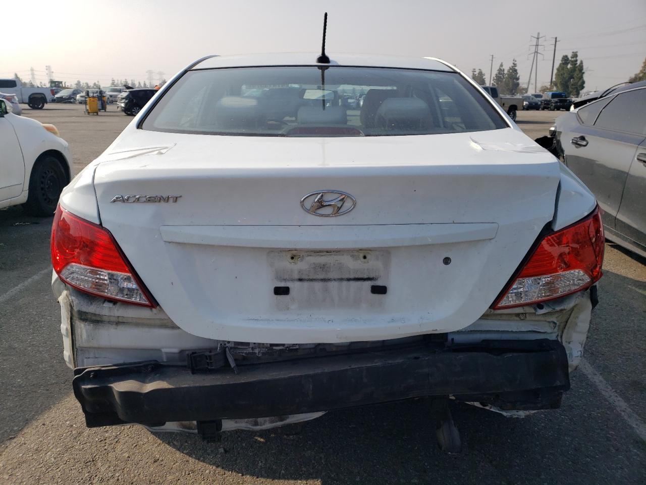 2014 HYUNDAI ACCENT GLS - Image 6