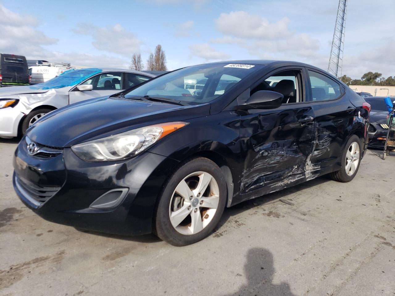 2013 HYUNDAI ELANTRA GL