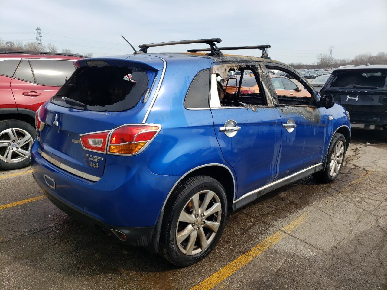 2015 MITSUBISHI OUTLANDER - Фото 3