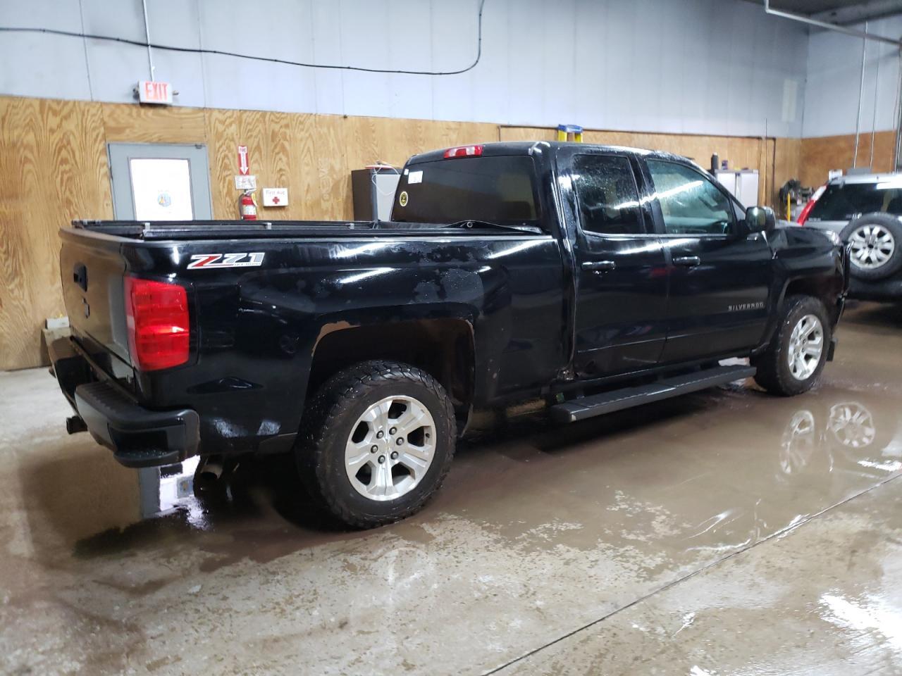 2017 CHEVROLET SILVERADO - Image 3