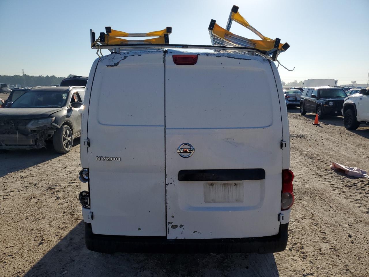 2015 NISSAN NV200 2.5S - Image 6