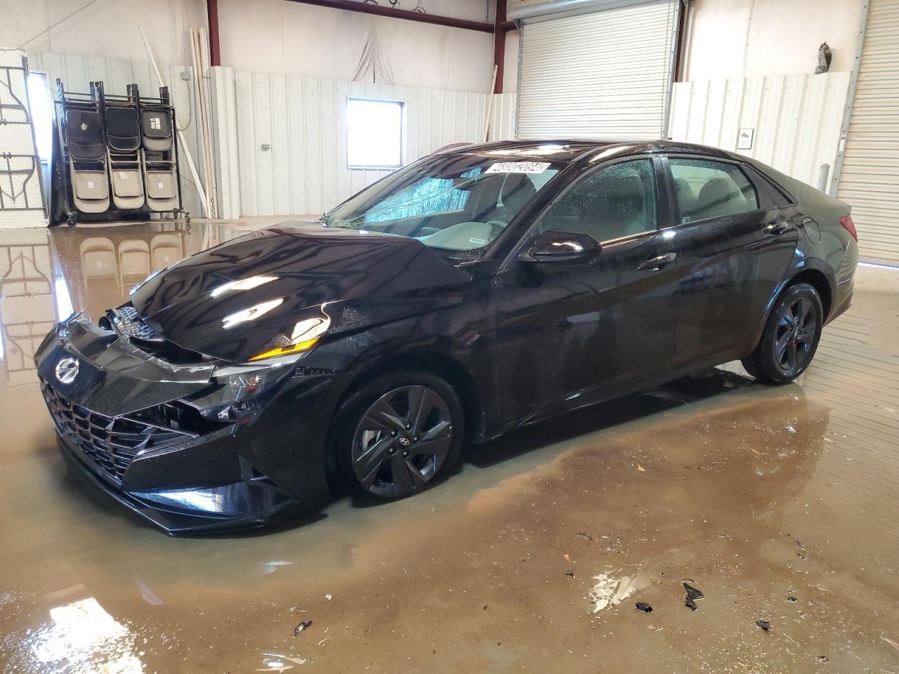 2023 HYUNDAI ELANTRA SE
