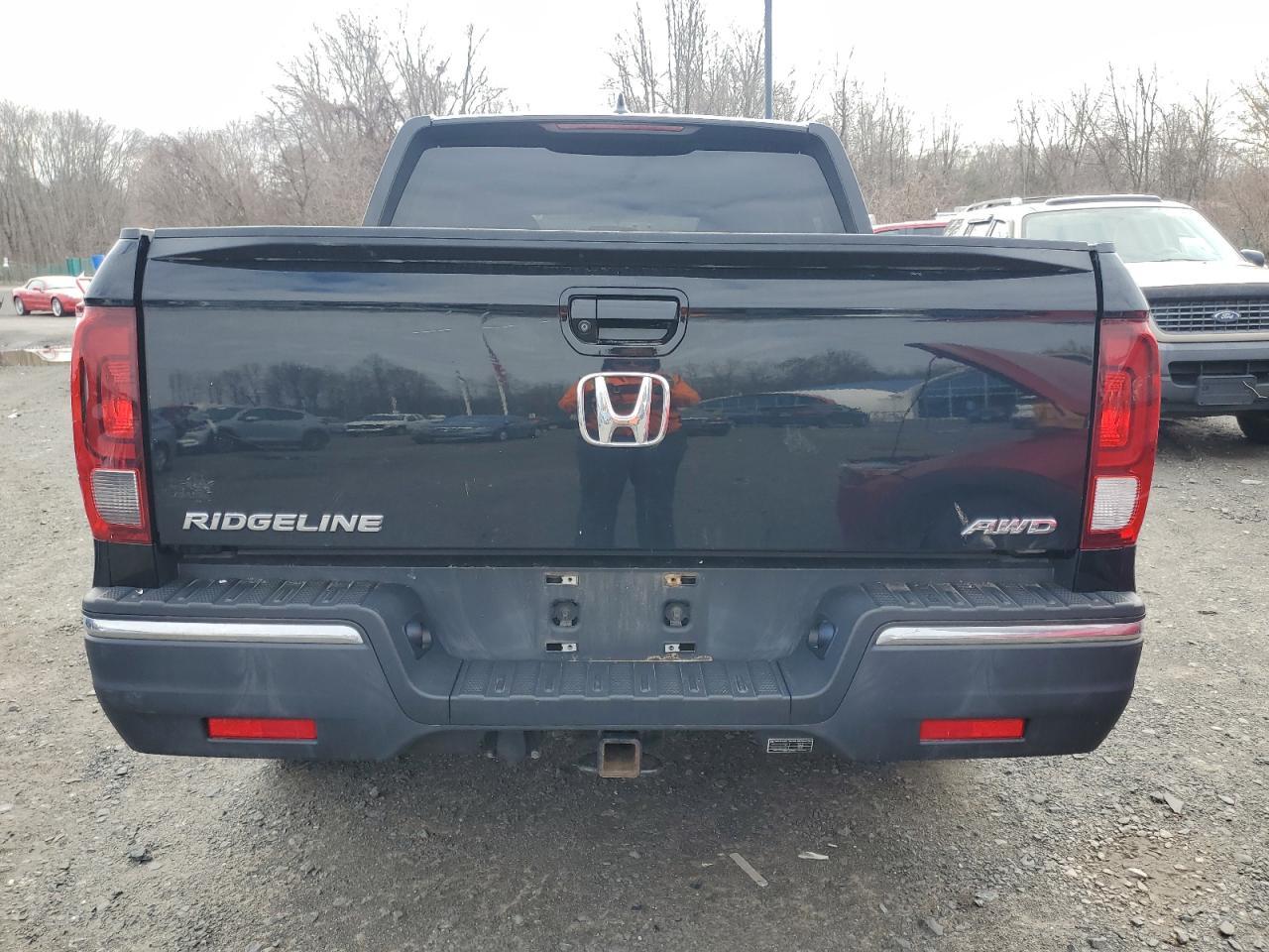 2017 HONDA RIDGELINE - Фото 6
