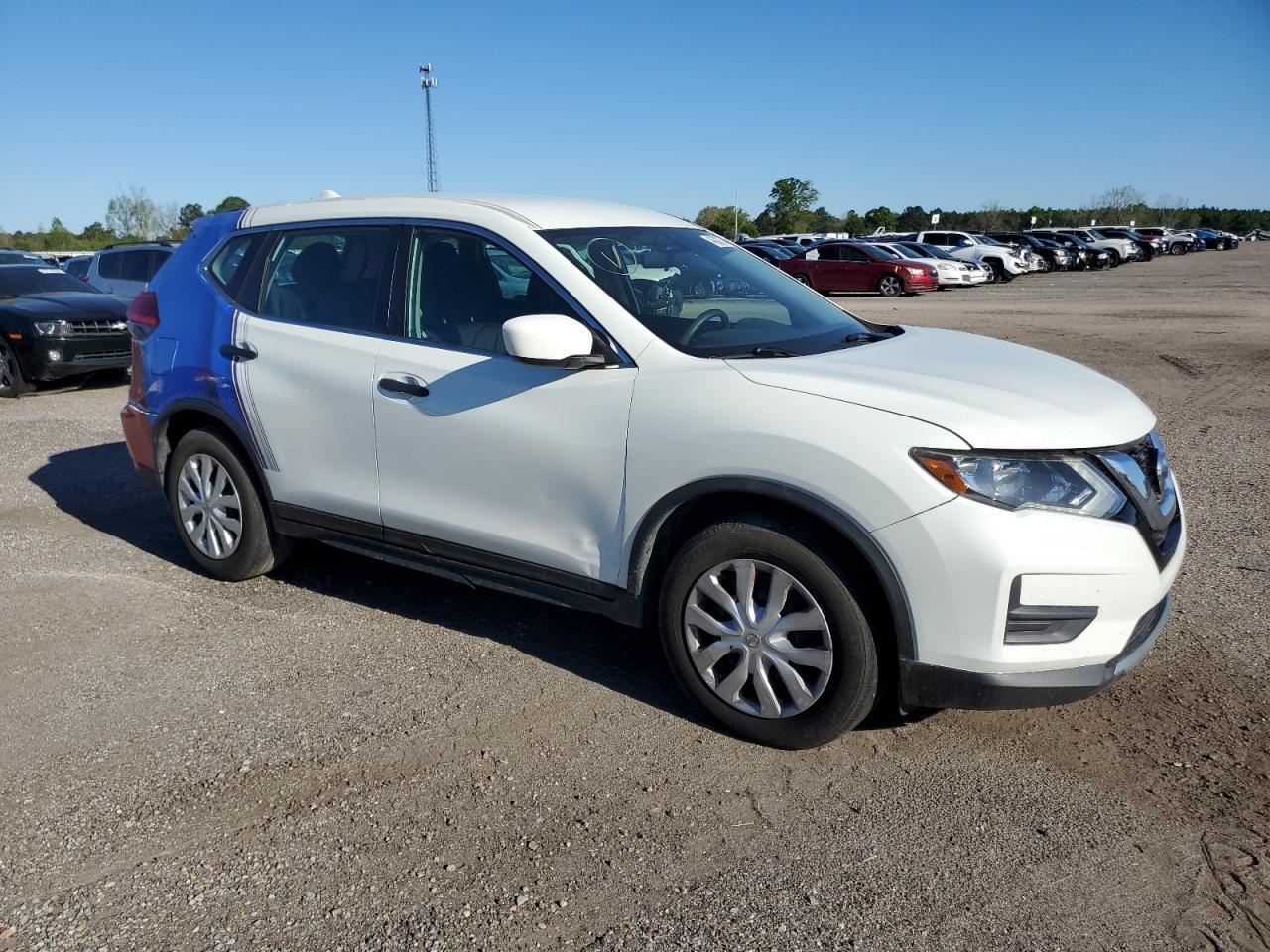 2017 NISSAN ROGUE S - Фото 4