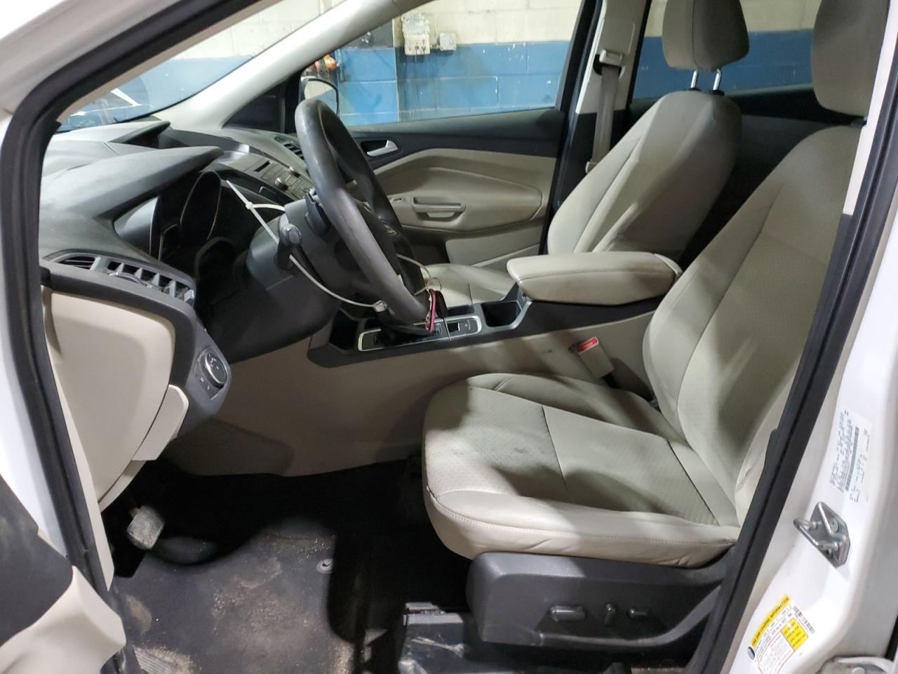 2017 FORD ESCAPE SE - Фото 7