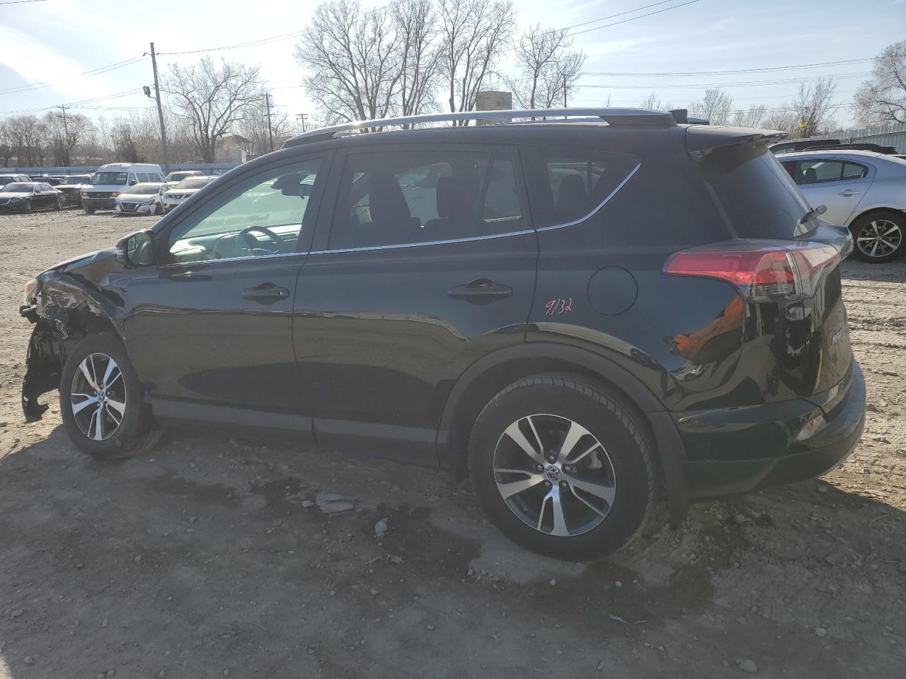 2017 TOYOTA RAV4 XLE - Image 2