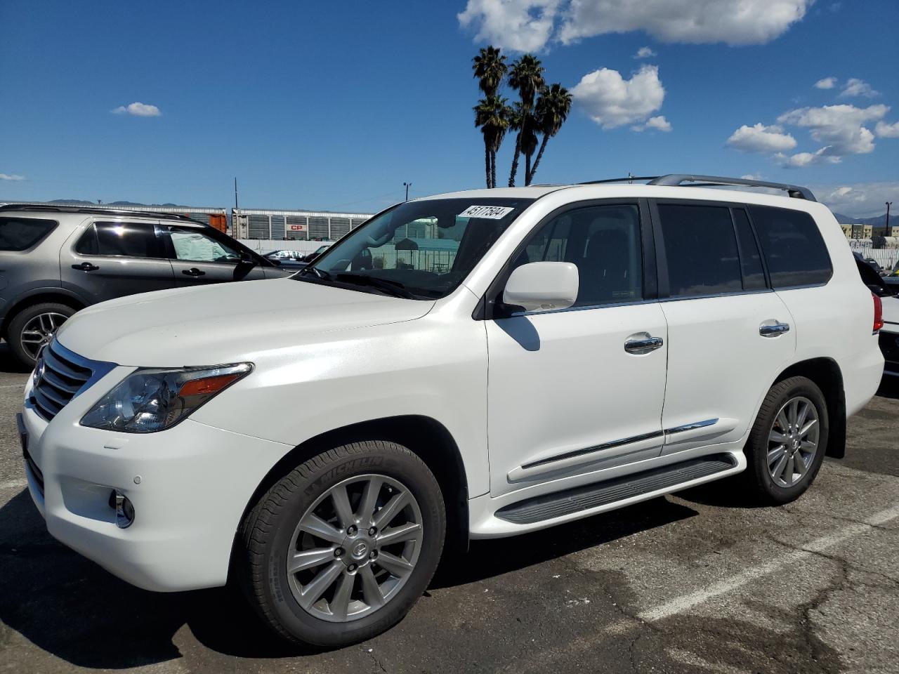 2011 LEXUS LX 570