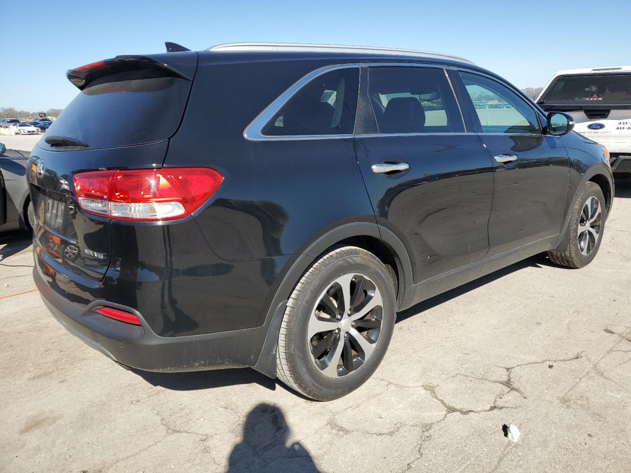 2016 KIA SORENTO EX - Image 3