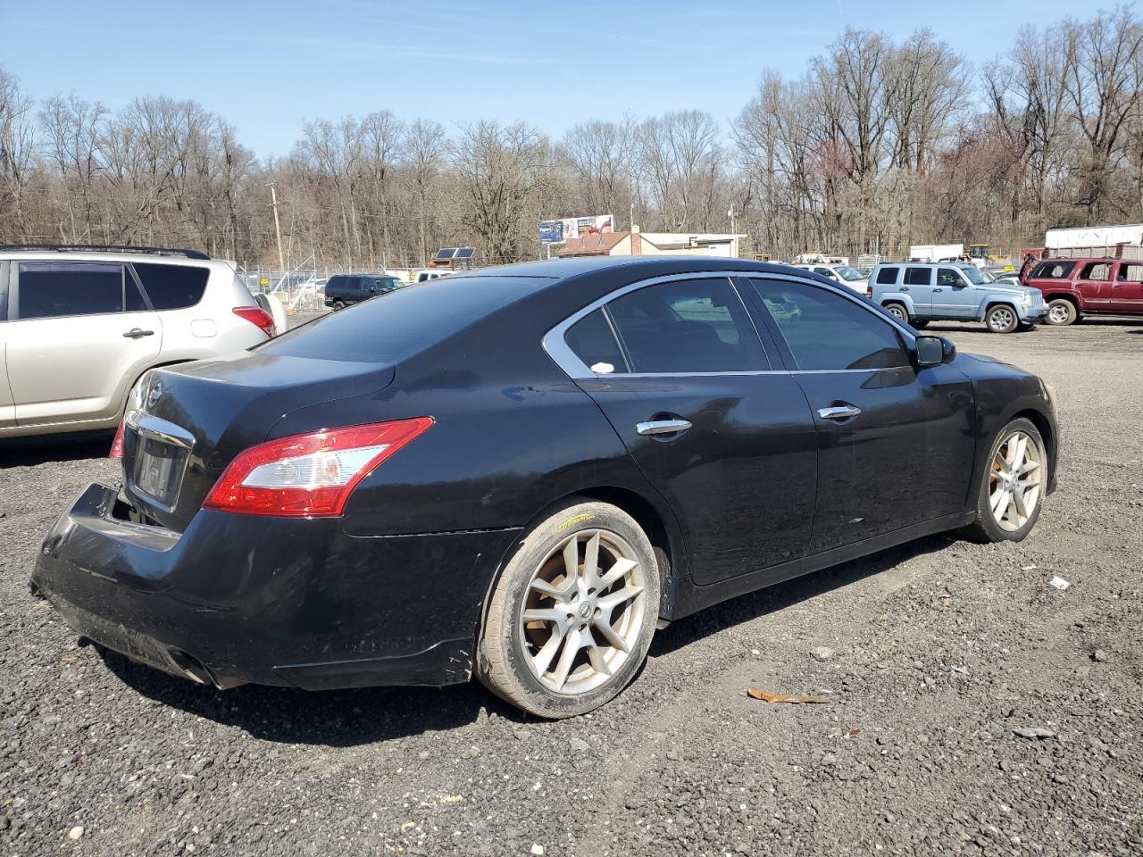 2011 NISSAN MAXIMA S - Image 3