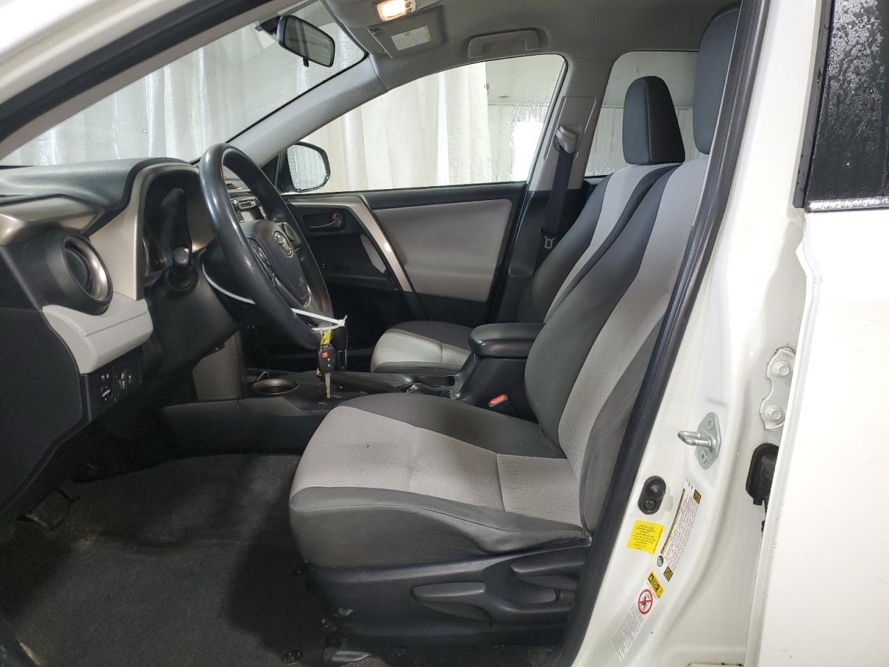 2015 TOYOTA RAV4 LE - Image 7
