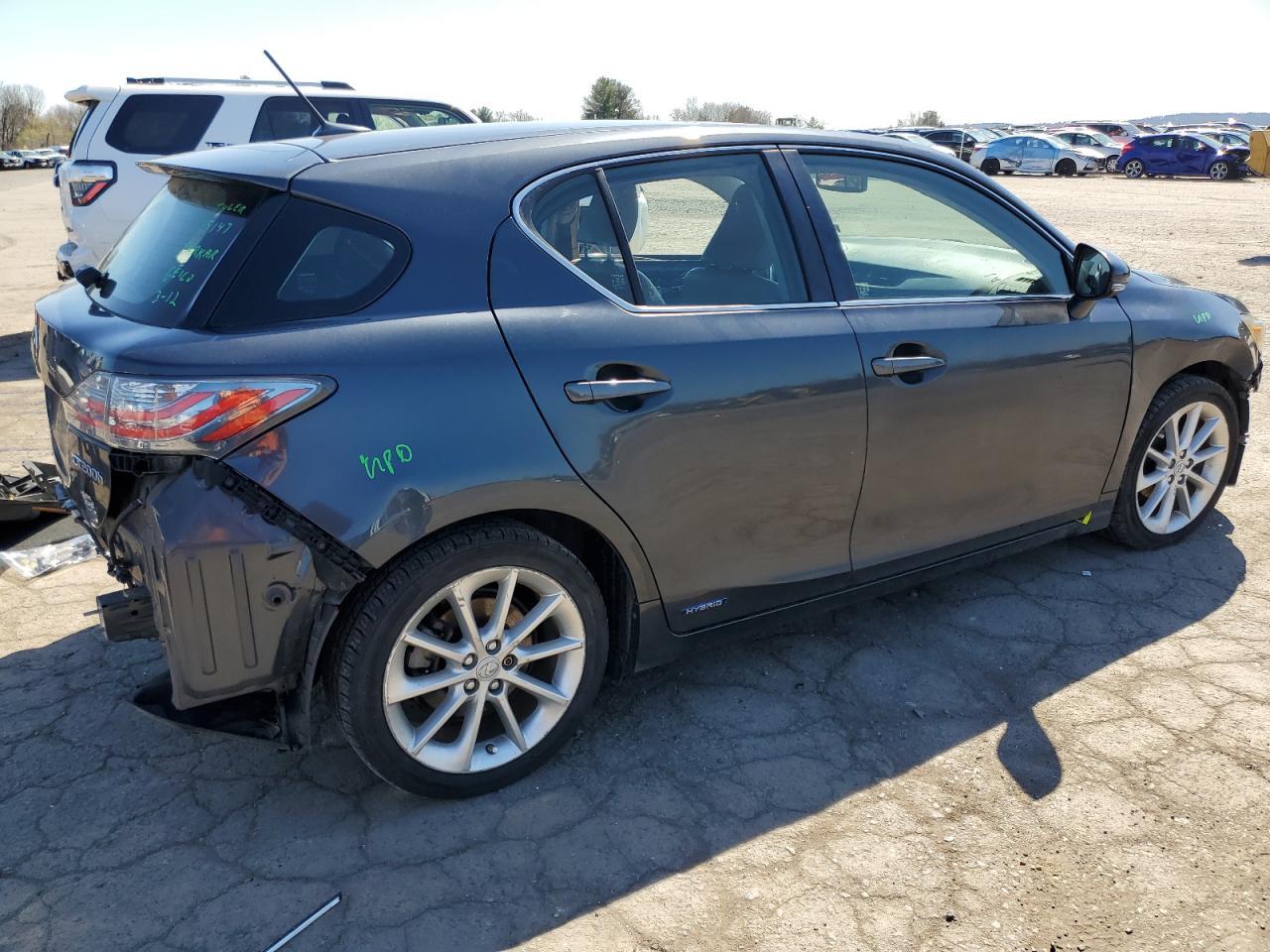 2011 LEXUS CT 200 - Фото 3