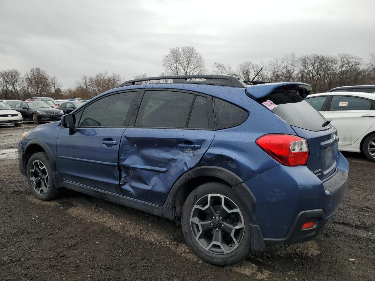 2013 SUBARU XV CROSSTR - Image 2