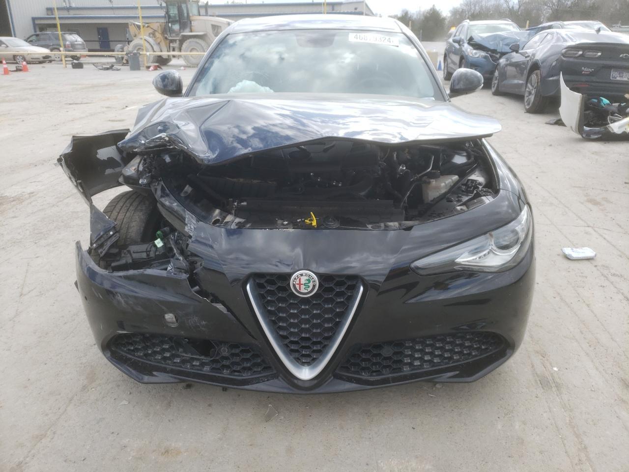 2017 ALFA ROMEO GIULIA TI - Фото 5