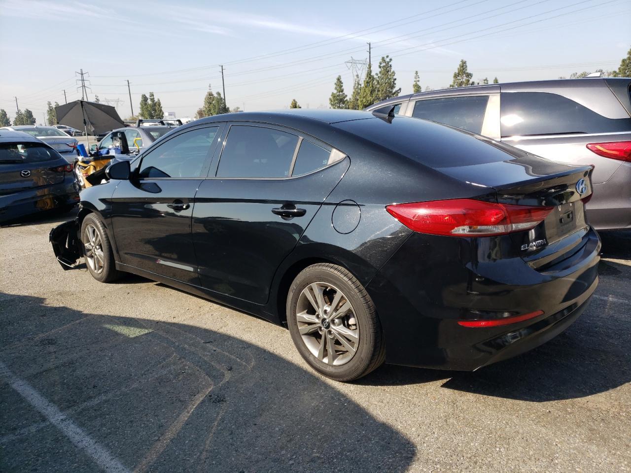 2018 HYUNDAI ELANTRA SE - Фото 2