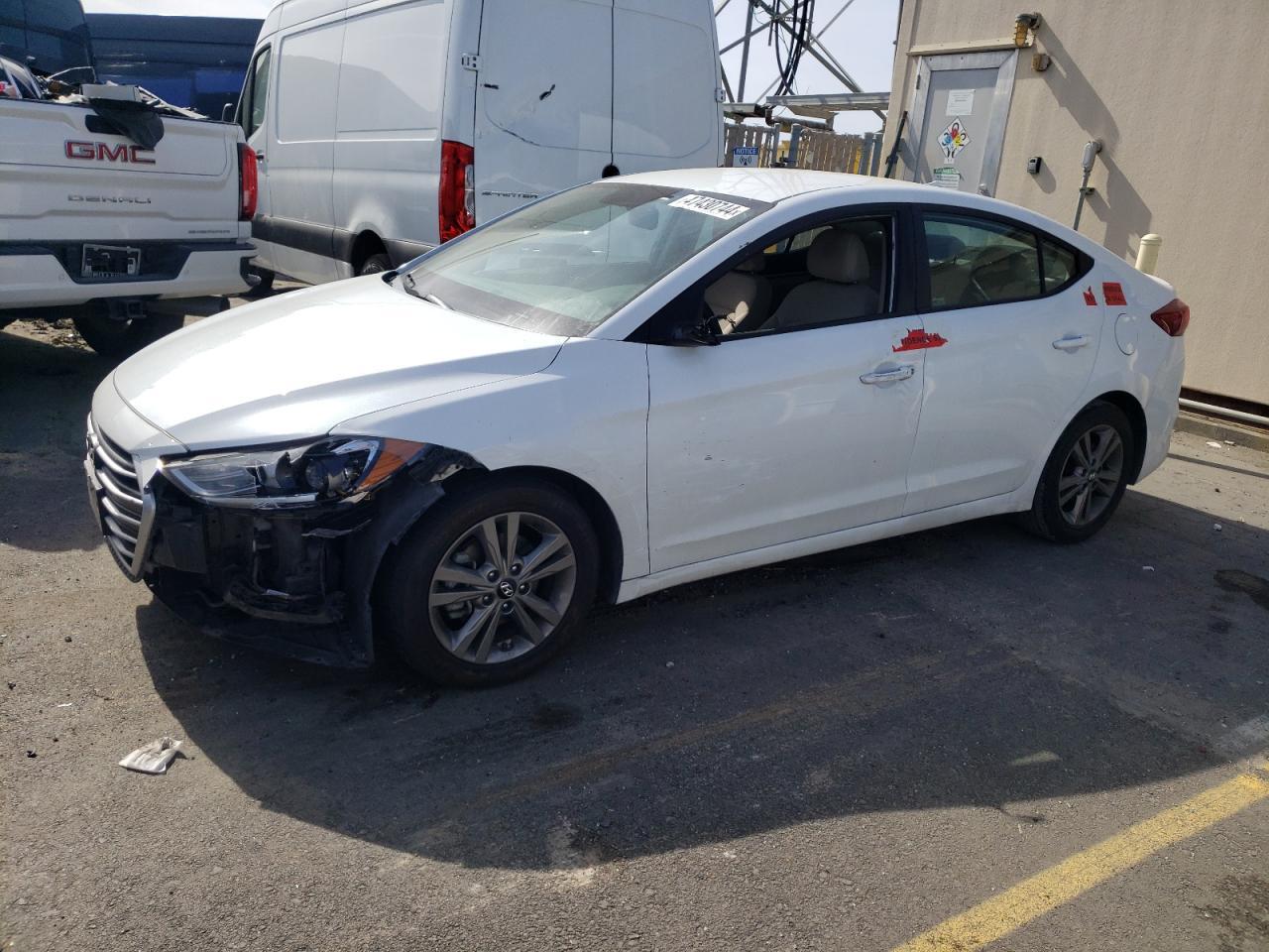 2018 HYUNDAI ELANTRA SE