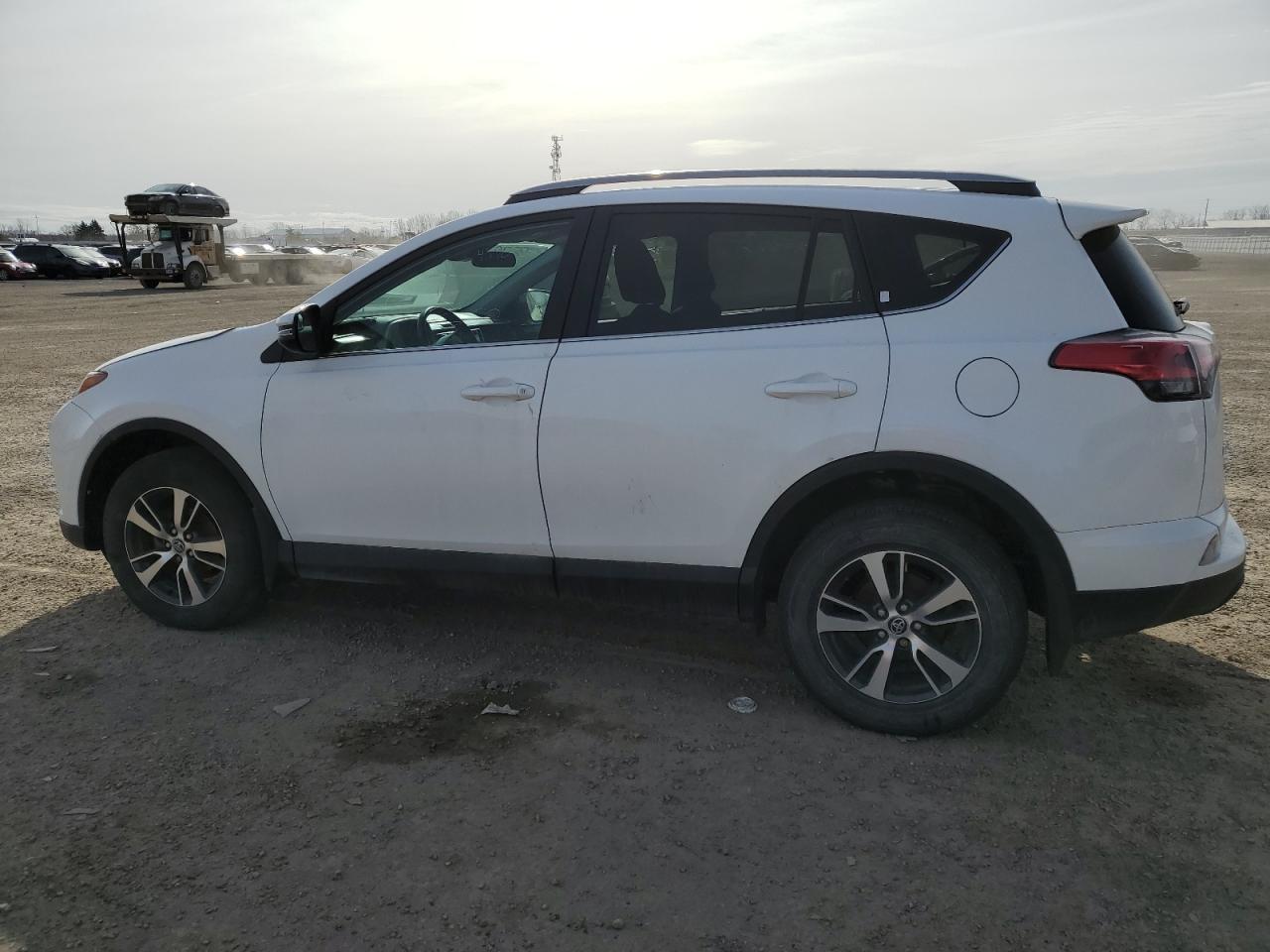 2018 TOYOTA RAV4 LE - Image 2