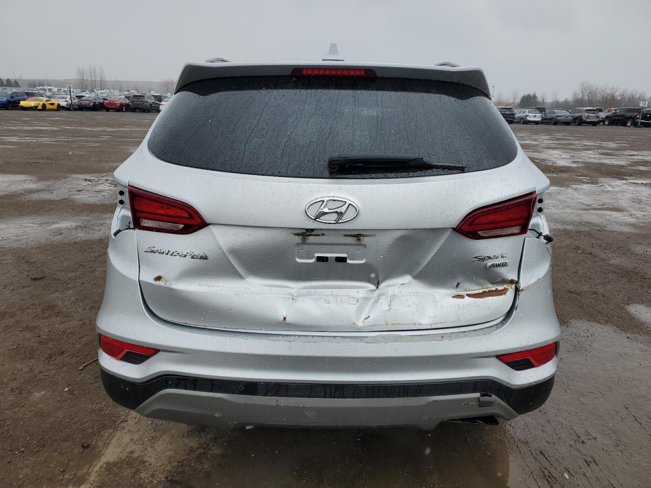 2017 HYUNDAI SANTA FE S - Image 6
