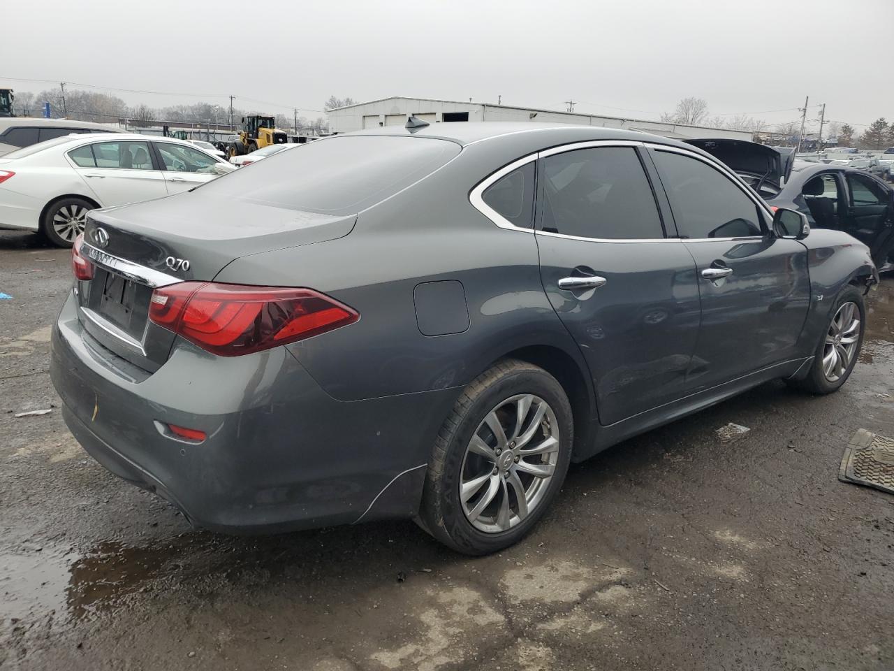 2015 INFINITI Q70 3.7 - Image 3
