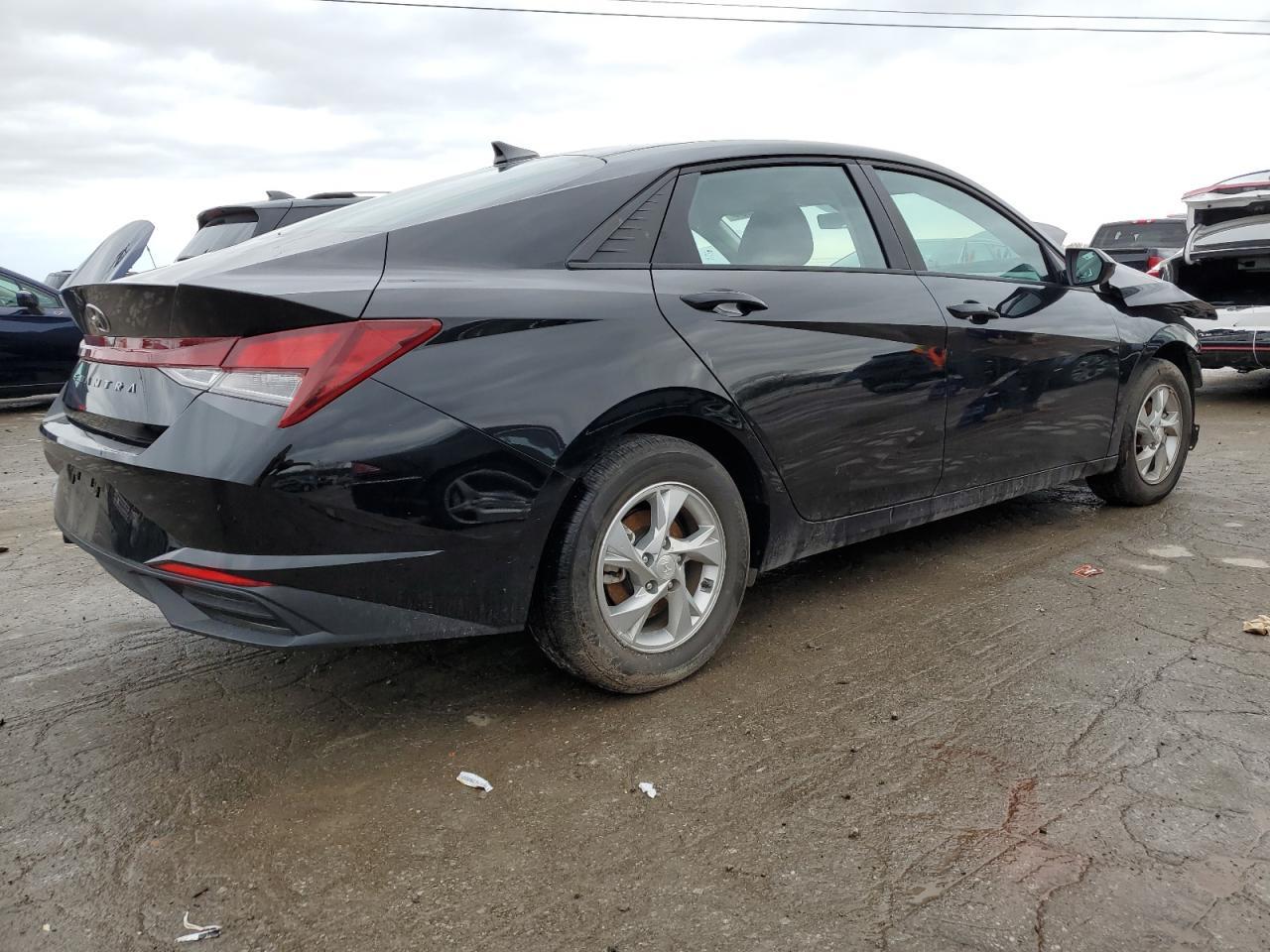 2022 HYUNDAI ELANTRA SE - Фото 3