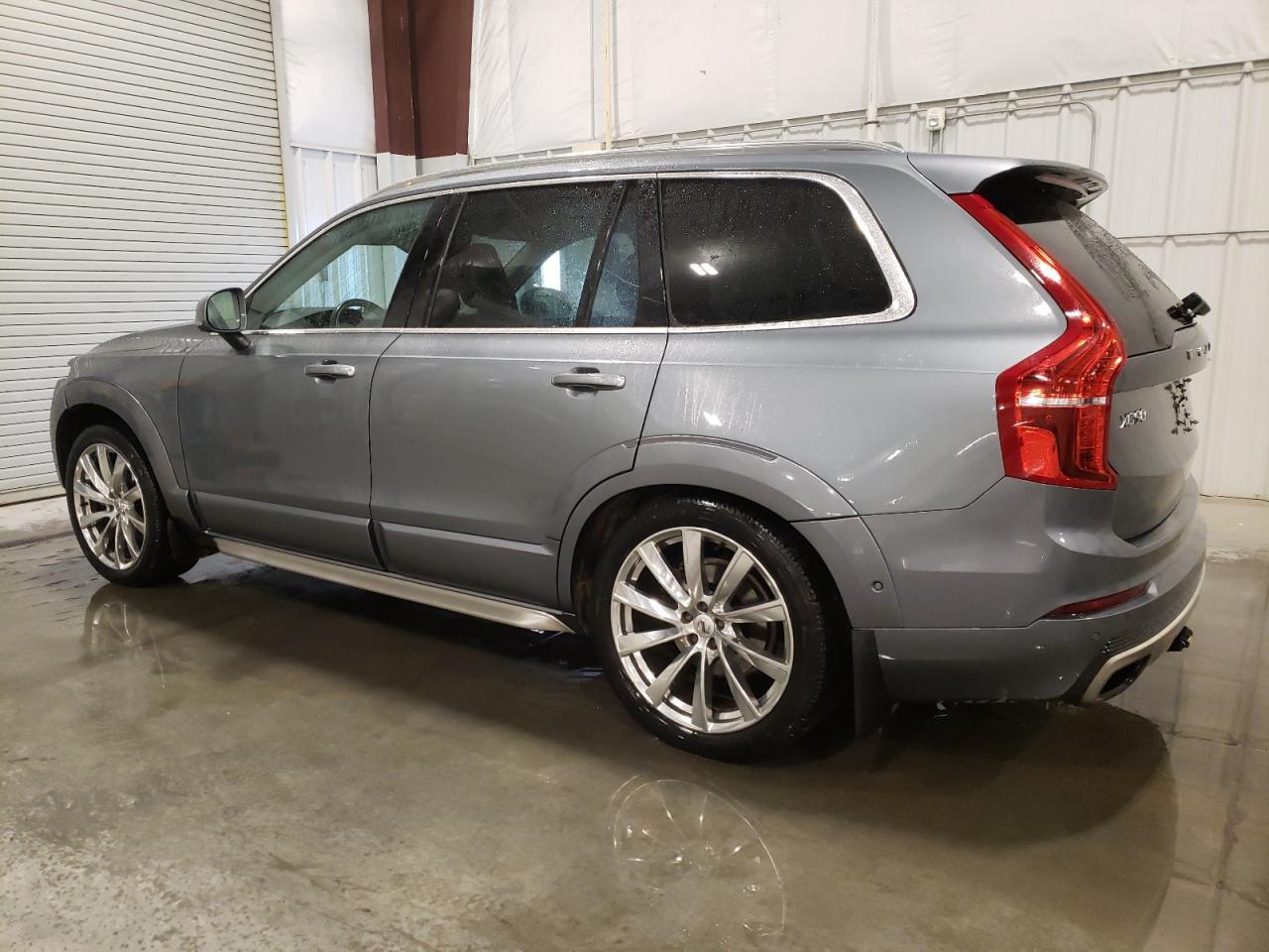 2016 VOLVO XC90 T6 - Image 2