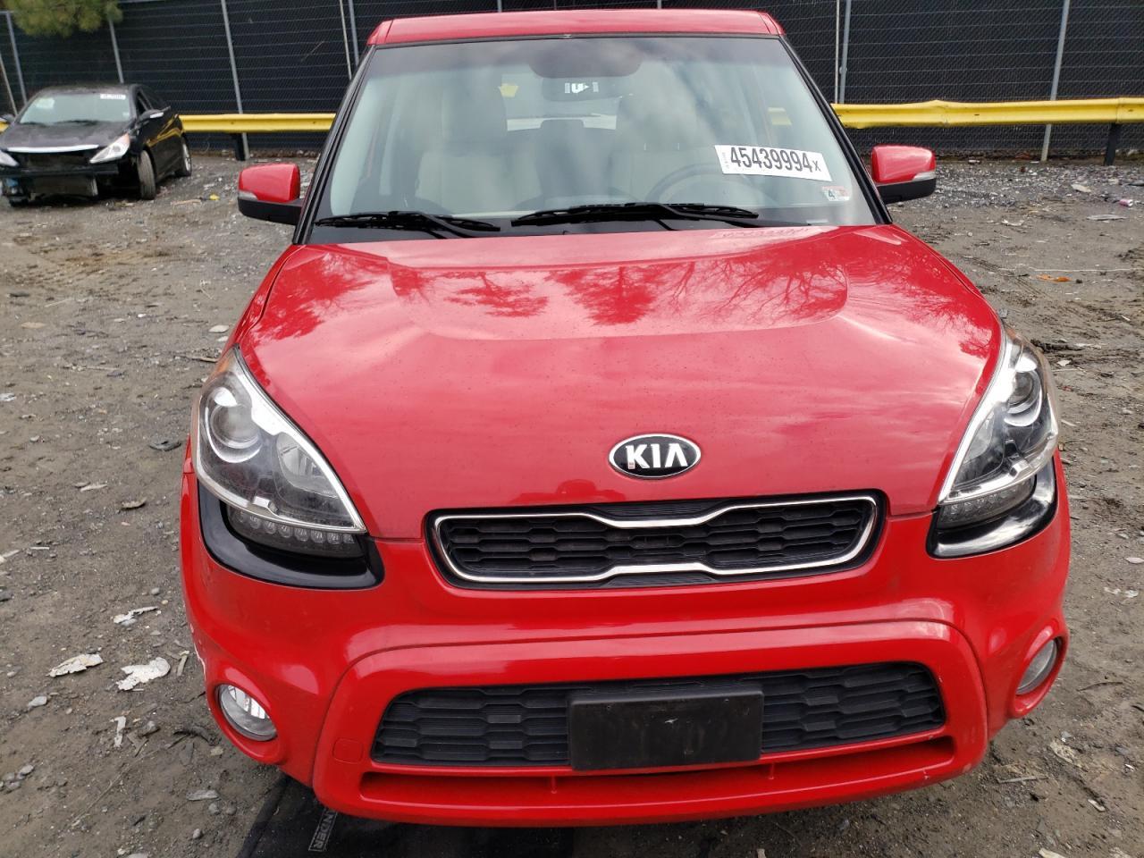 2013 KIA SOUL + - Image 5