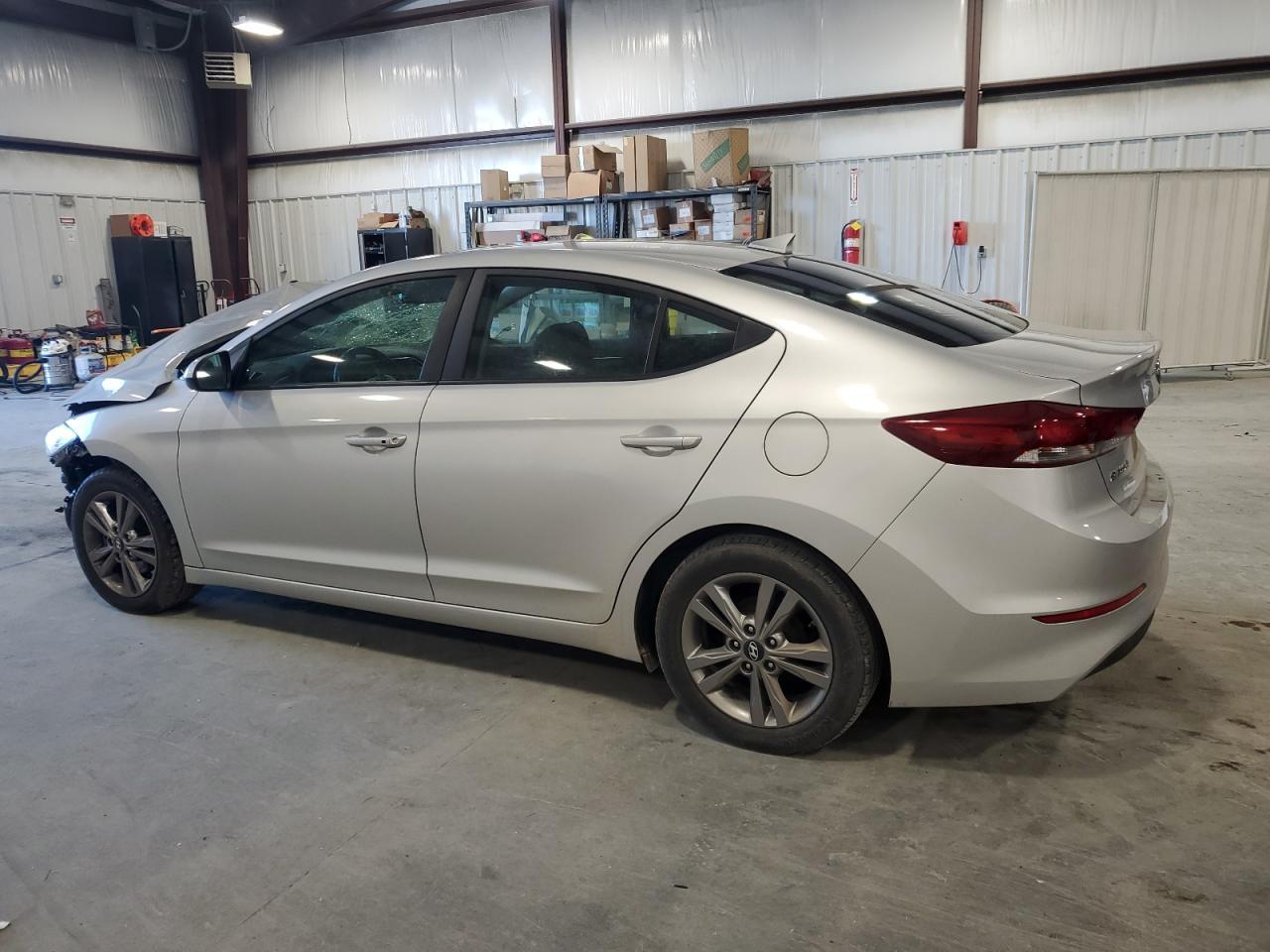 2017 HYUNDAI ELANTRA SE - Фото 2