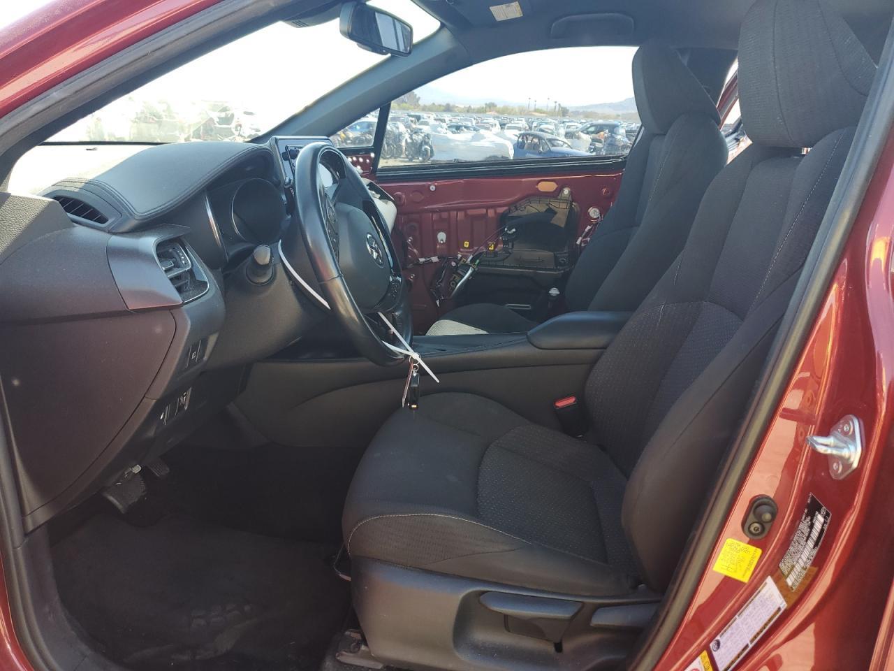 2018 TOYOTA C-HR XLE - Image 7