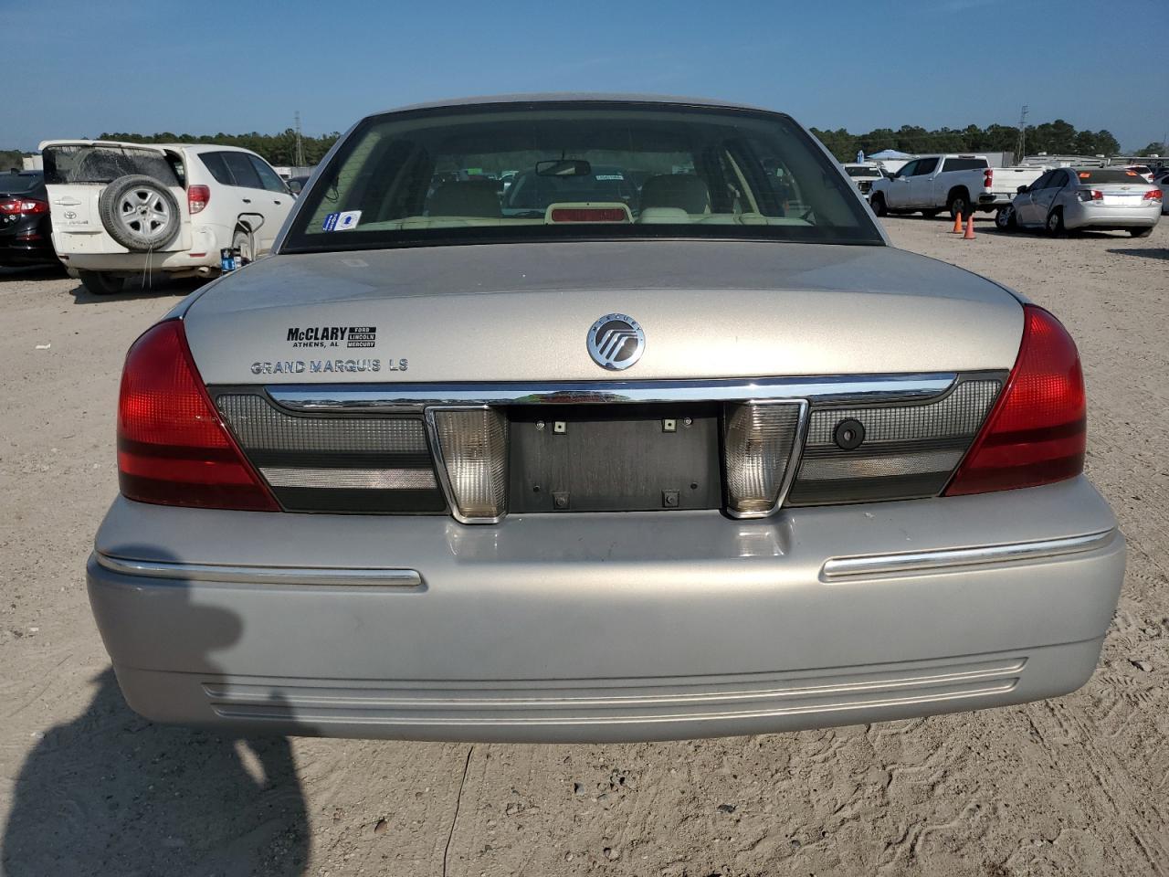 2010 MERCURY GRAND MARQ - Фото 6