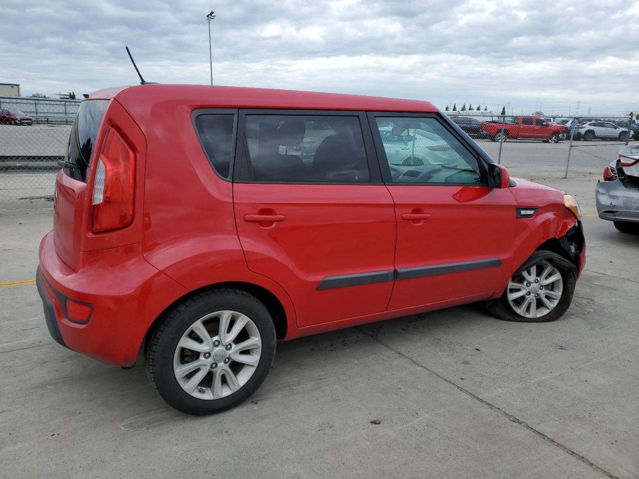 2013 KIA SOUL - Image 3