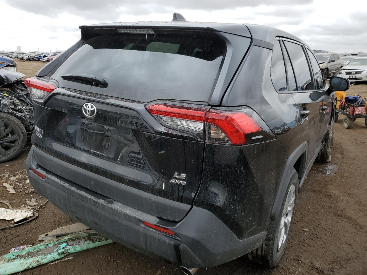 2023 TOYOTA RAV4 LE - Фото 3