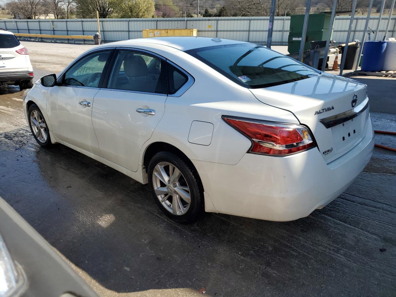 2015 NISSAN ALTIMA 2.5 - Фото 2